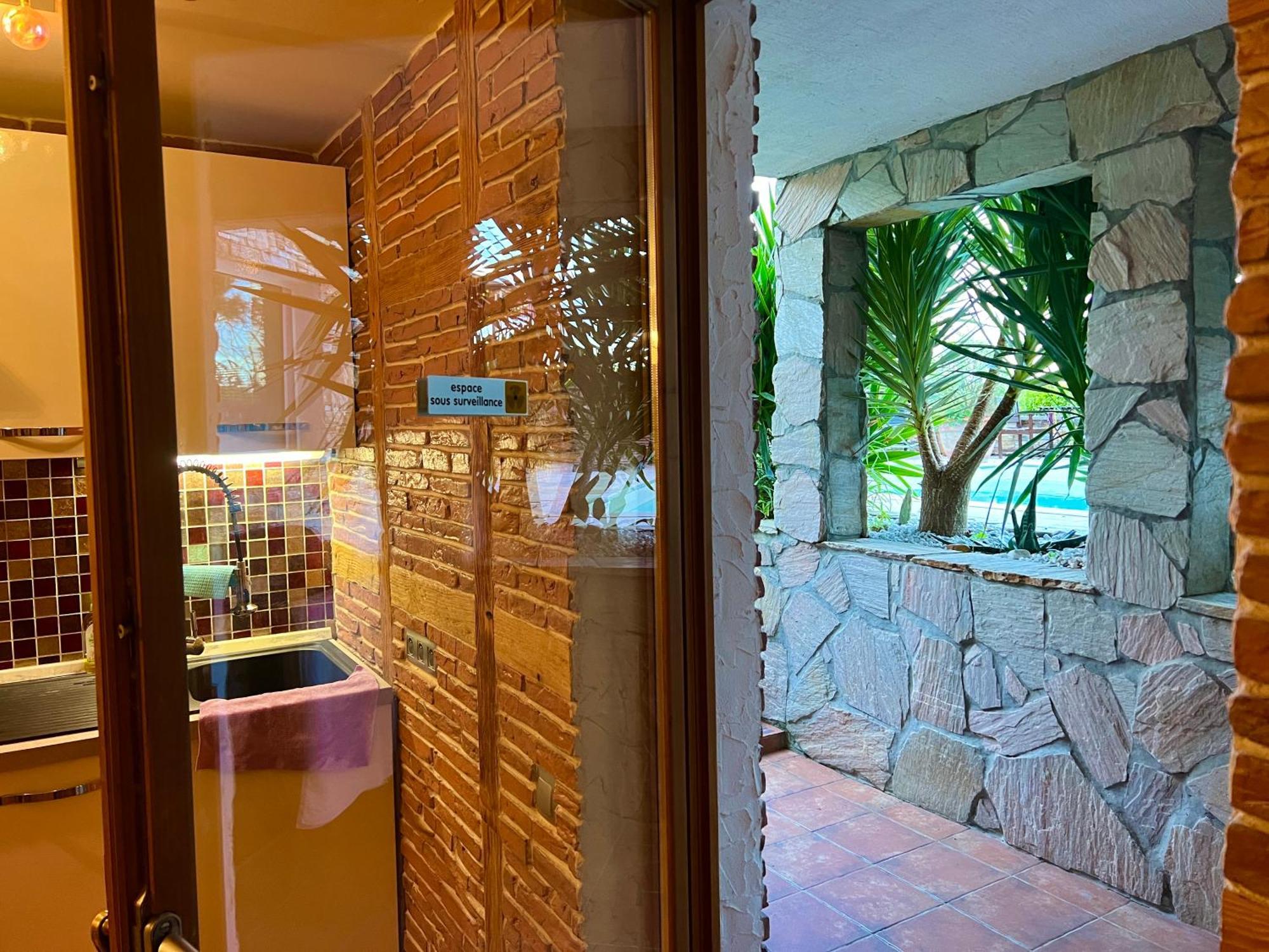 Villa Merkel - 27 Pers - 11 Chambr - 10 Wc - Piscine Anglet Bagian luar foto