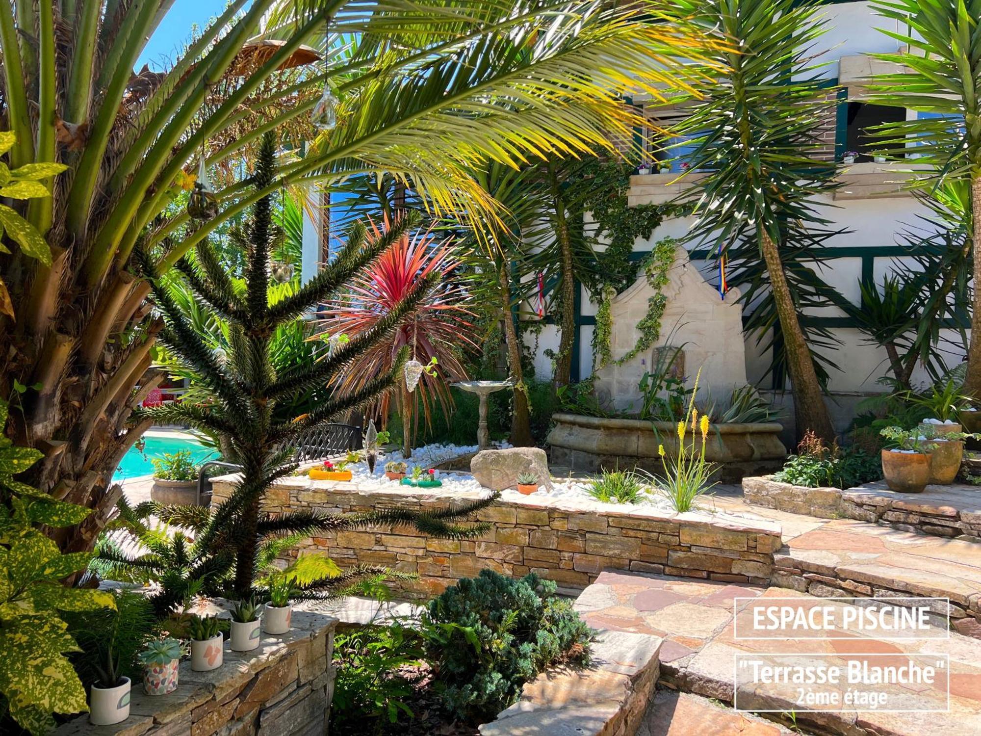 Villa Merkel - 27 Pers - 11 Chambr - 10 Wc - Piscine Anglet Bagian luar foto